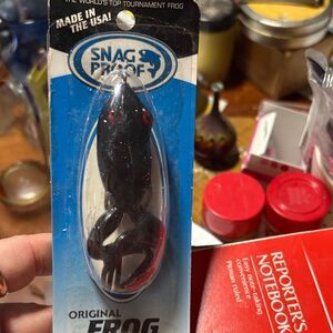 Snag Proof Black Frog Lure